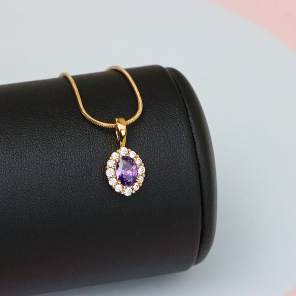 "Purple Oval Pendant with Halo in Gold-Plated Brass – Delicate Glamour, XPPT1816 - Picture 13 of 13
